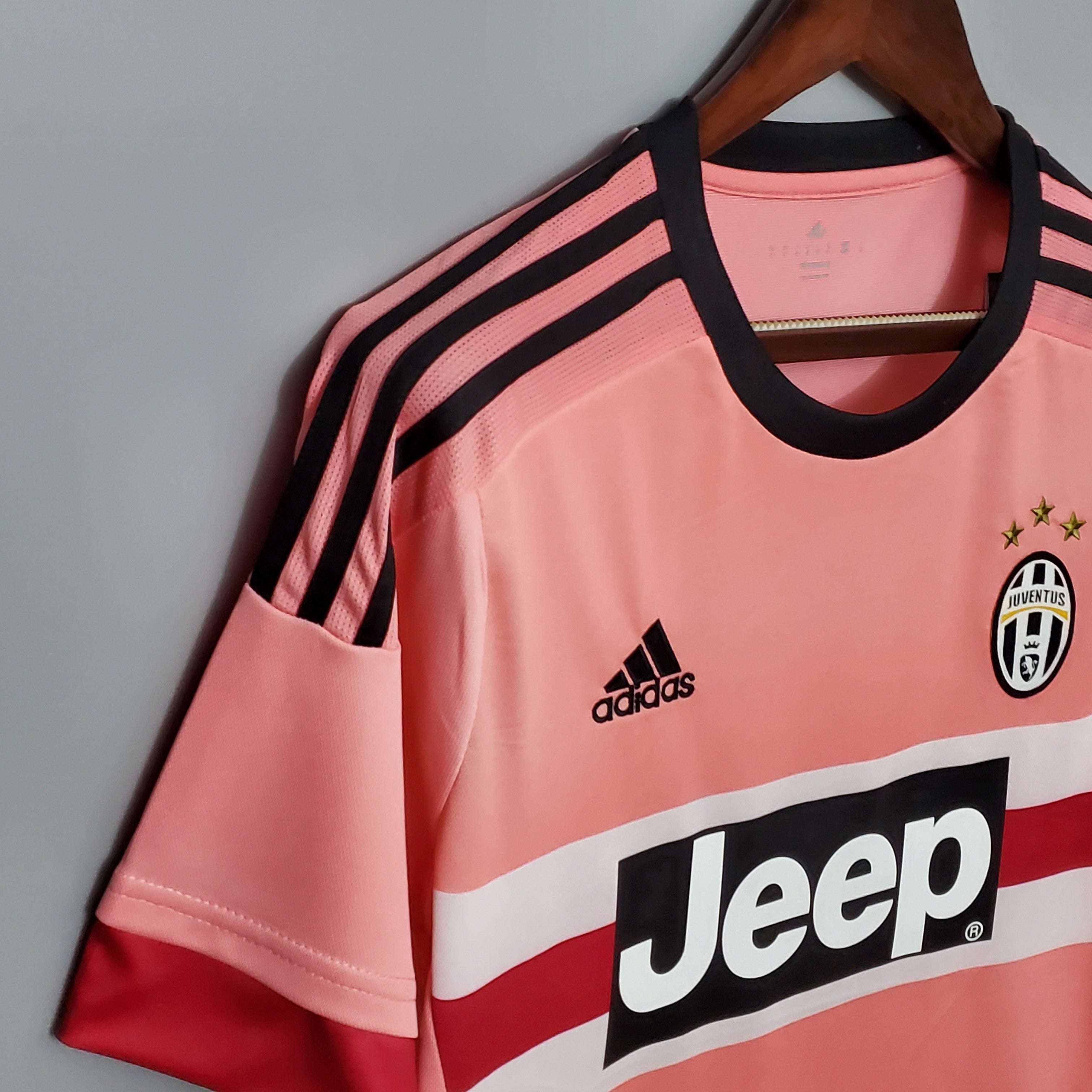 Camisa Juventus Reserva 15/16 - Versão Retro