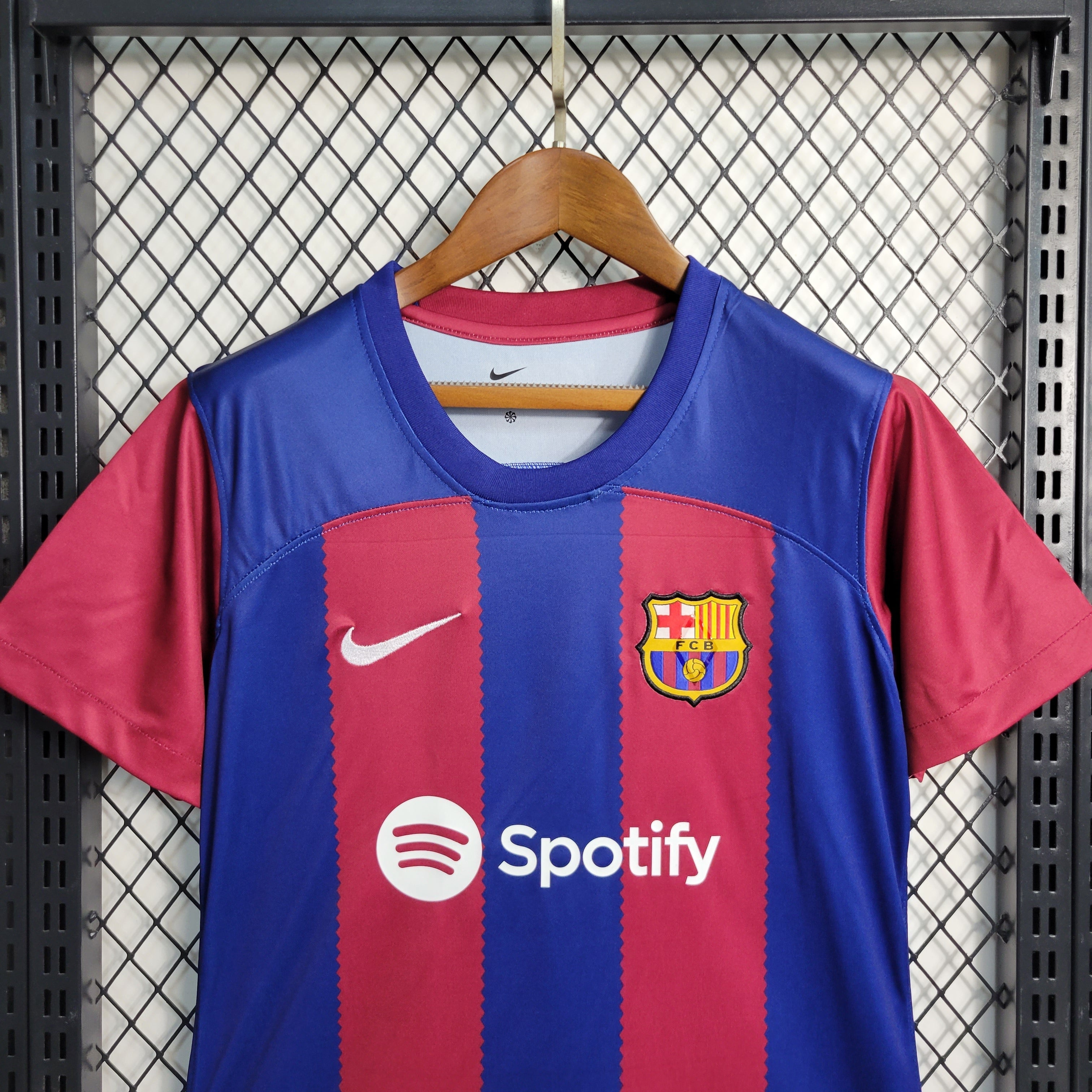 Camisa Barcelona Home 23/24 - Nike Mujer