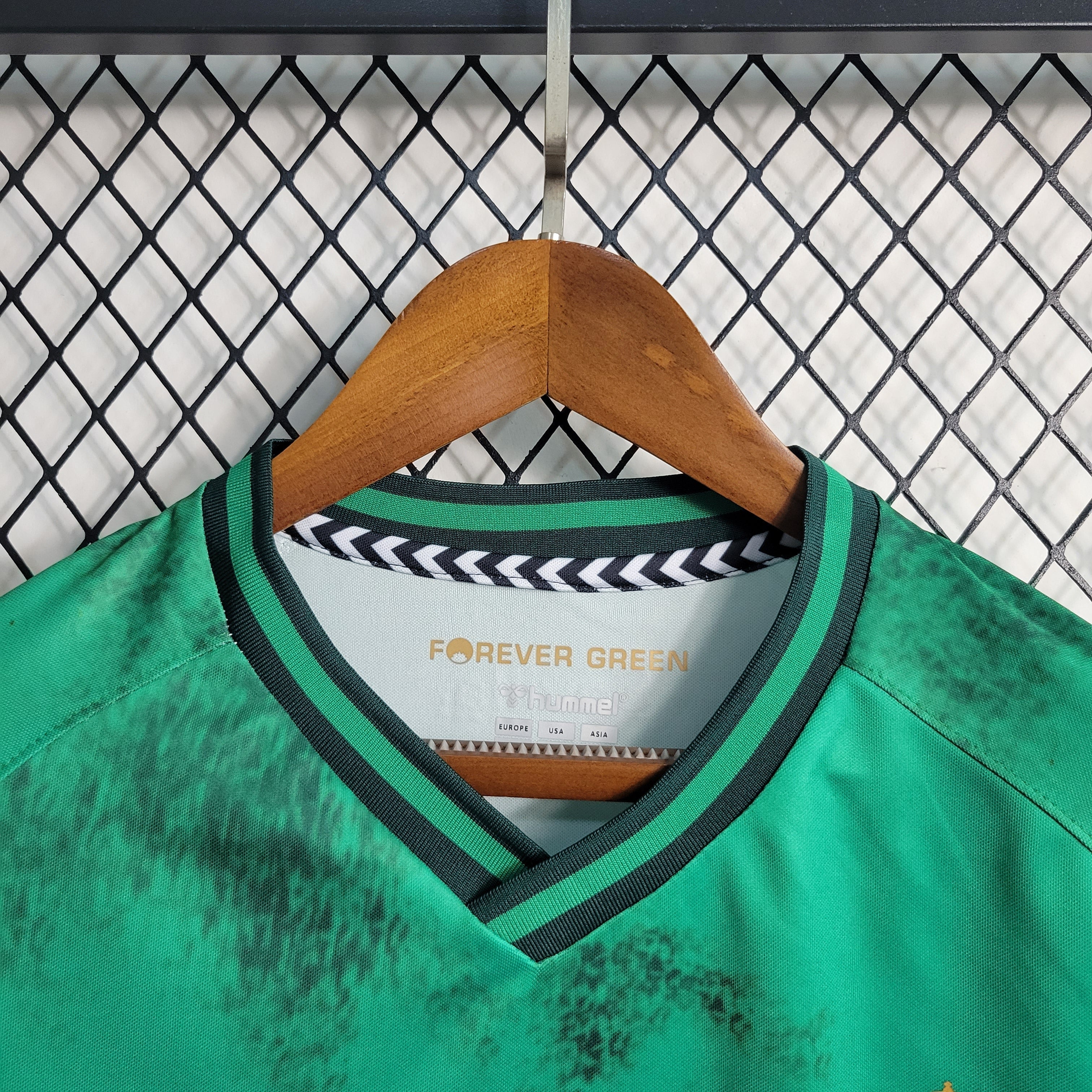 Camisa Real Betis Home 23/24 - Hummel Hombre | Versión Aficionado - Lançamento